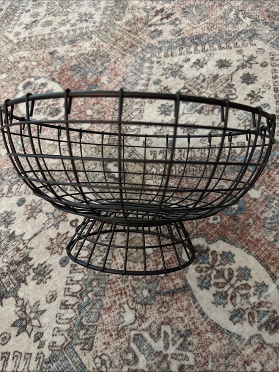 Other - 11 x 6” Metal Wire Basket